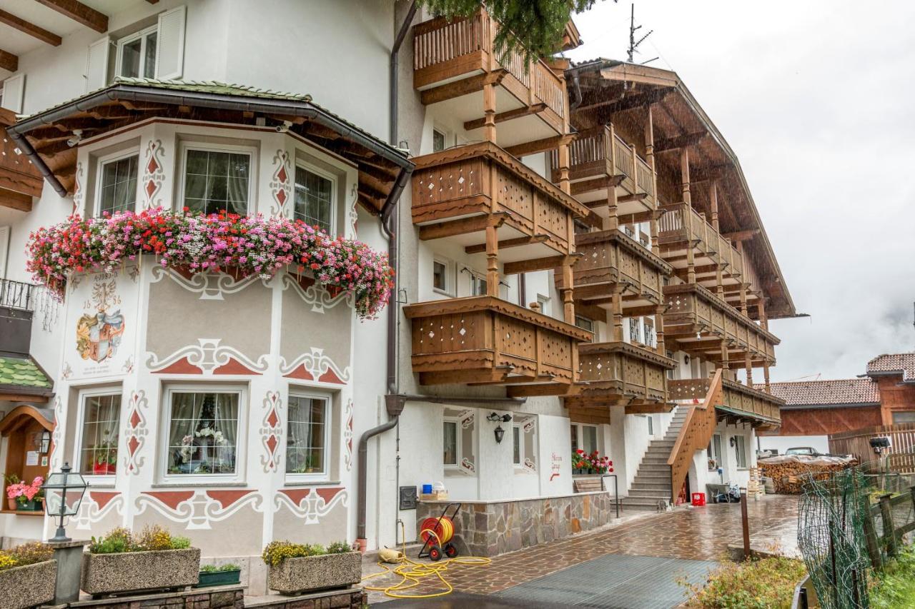 Hotel Ramon Campitello di Fassa Eksteriør billede