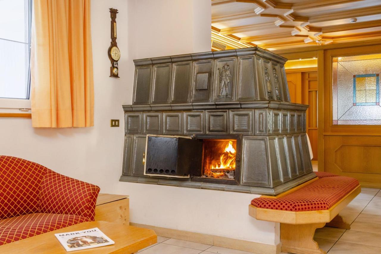 Hotel Ramon Campitello di Fassa Eksteriør billede