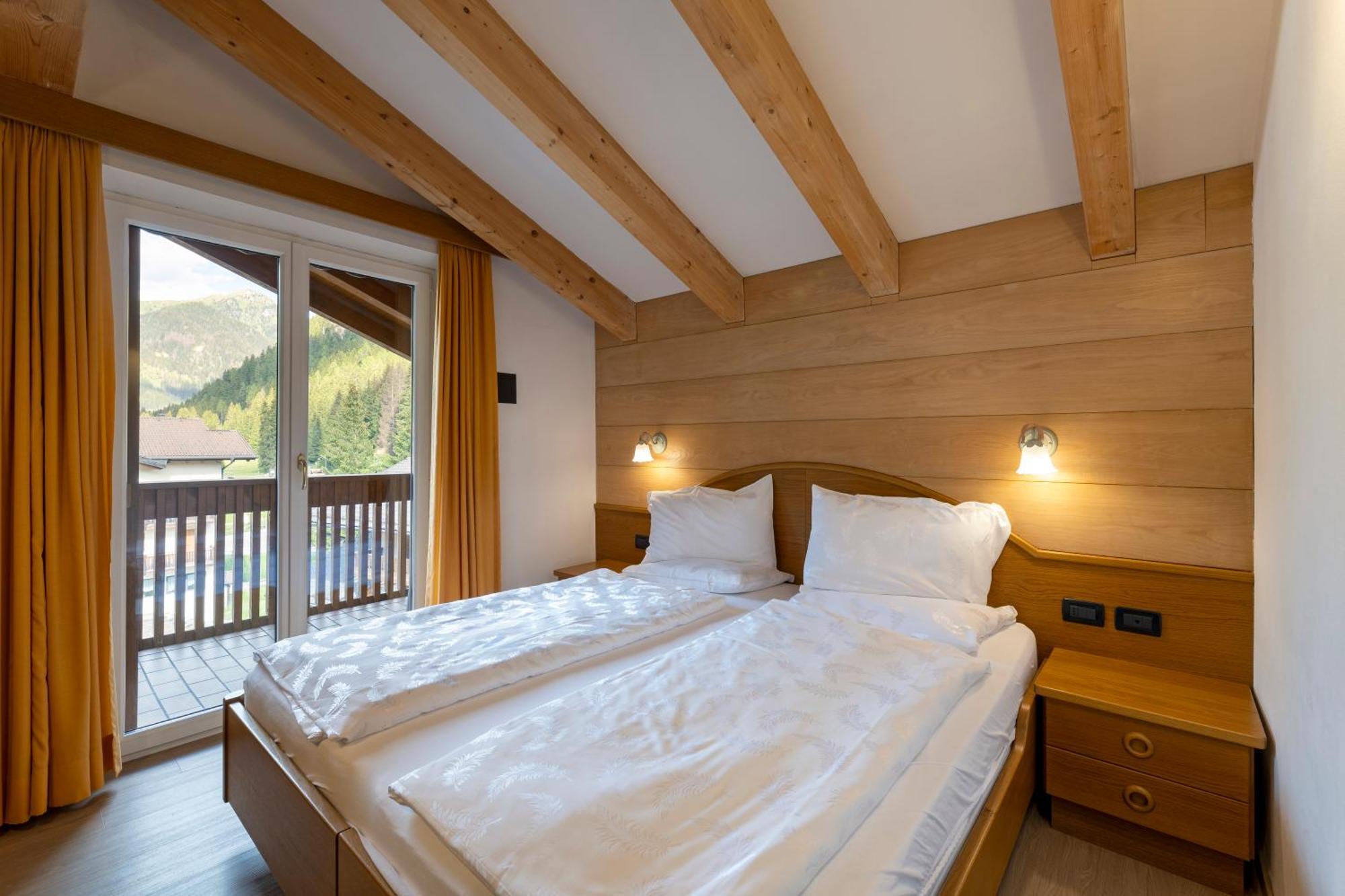Hotel Ramon Campitello di Fassa Eksteriør billede