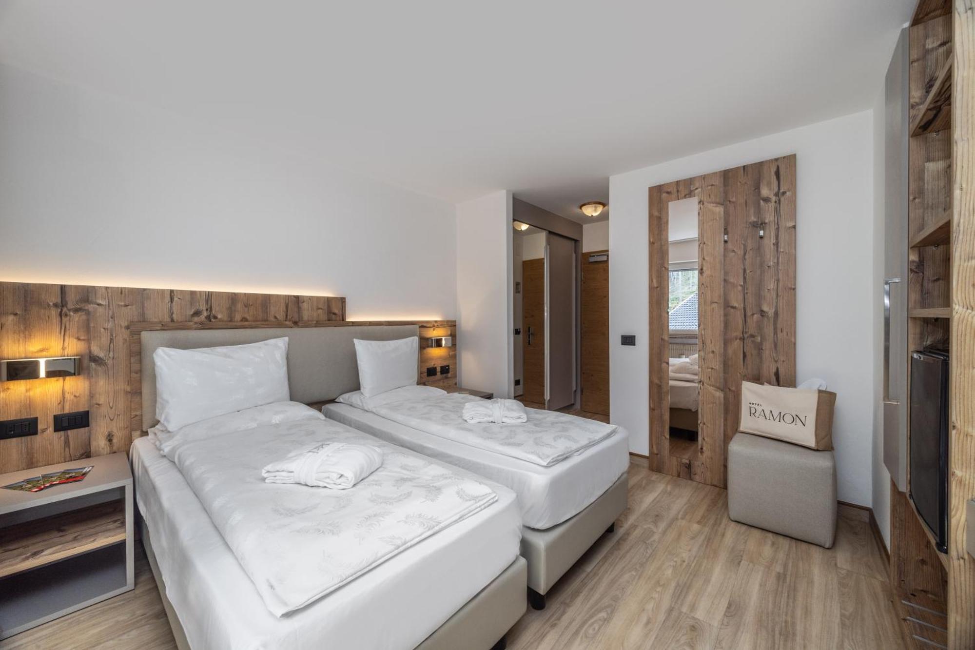 Hotel Ramon Campitello di Fassa Eksteriør billede