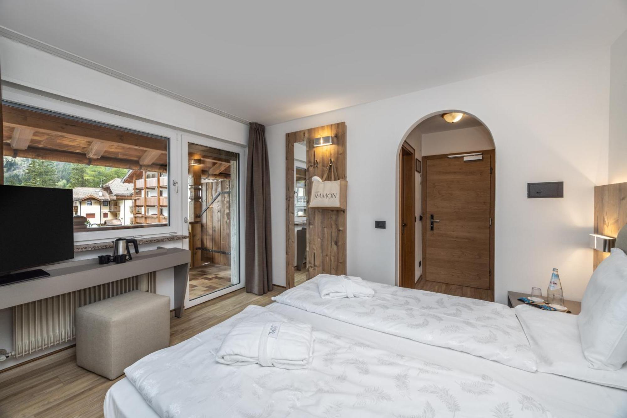 Hotel Ramon Campitello di Fassa Eksteriør billede