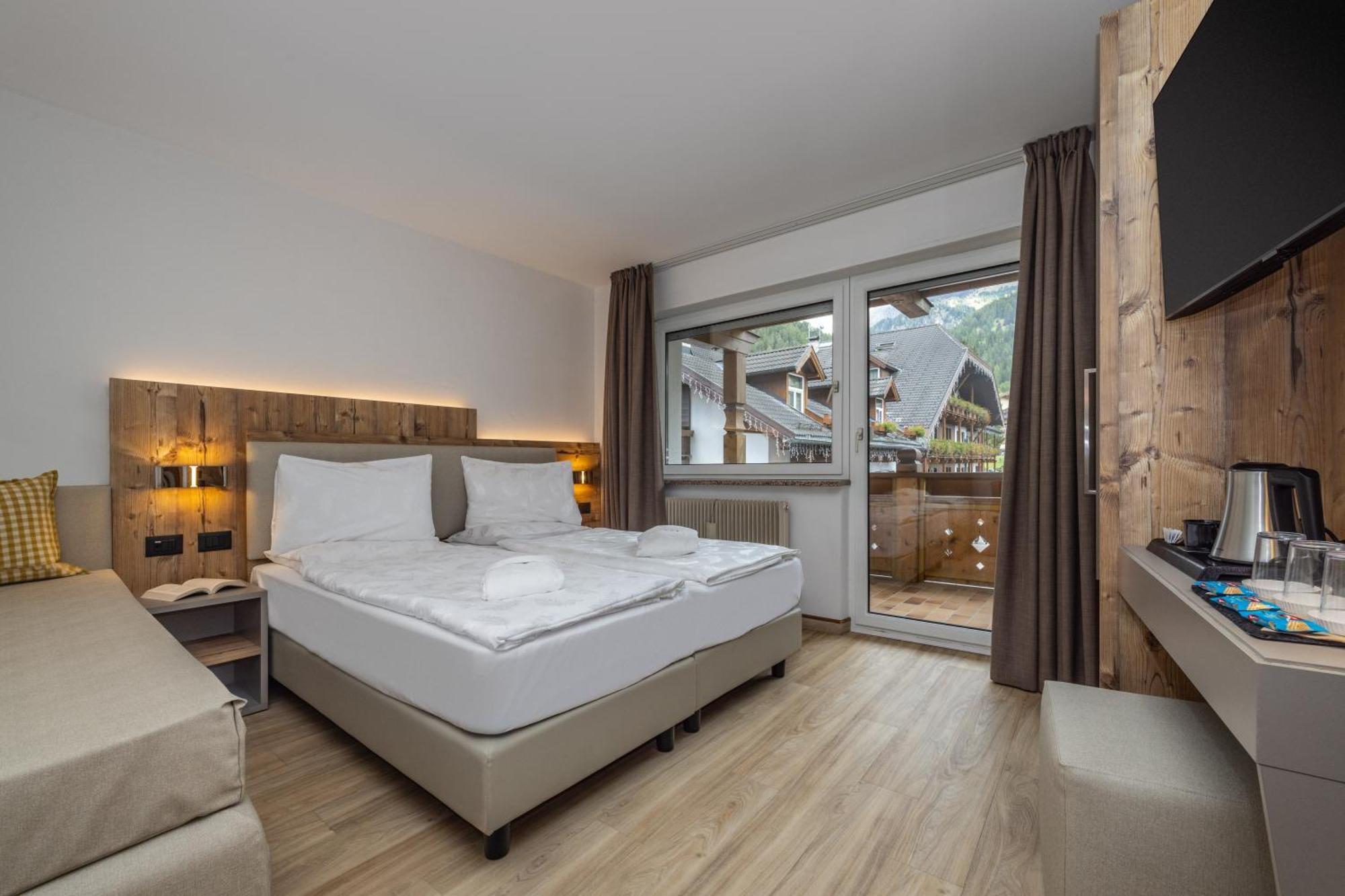 Hotel Ramon Campitello di Fassa Eksteriør billede