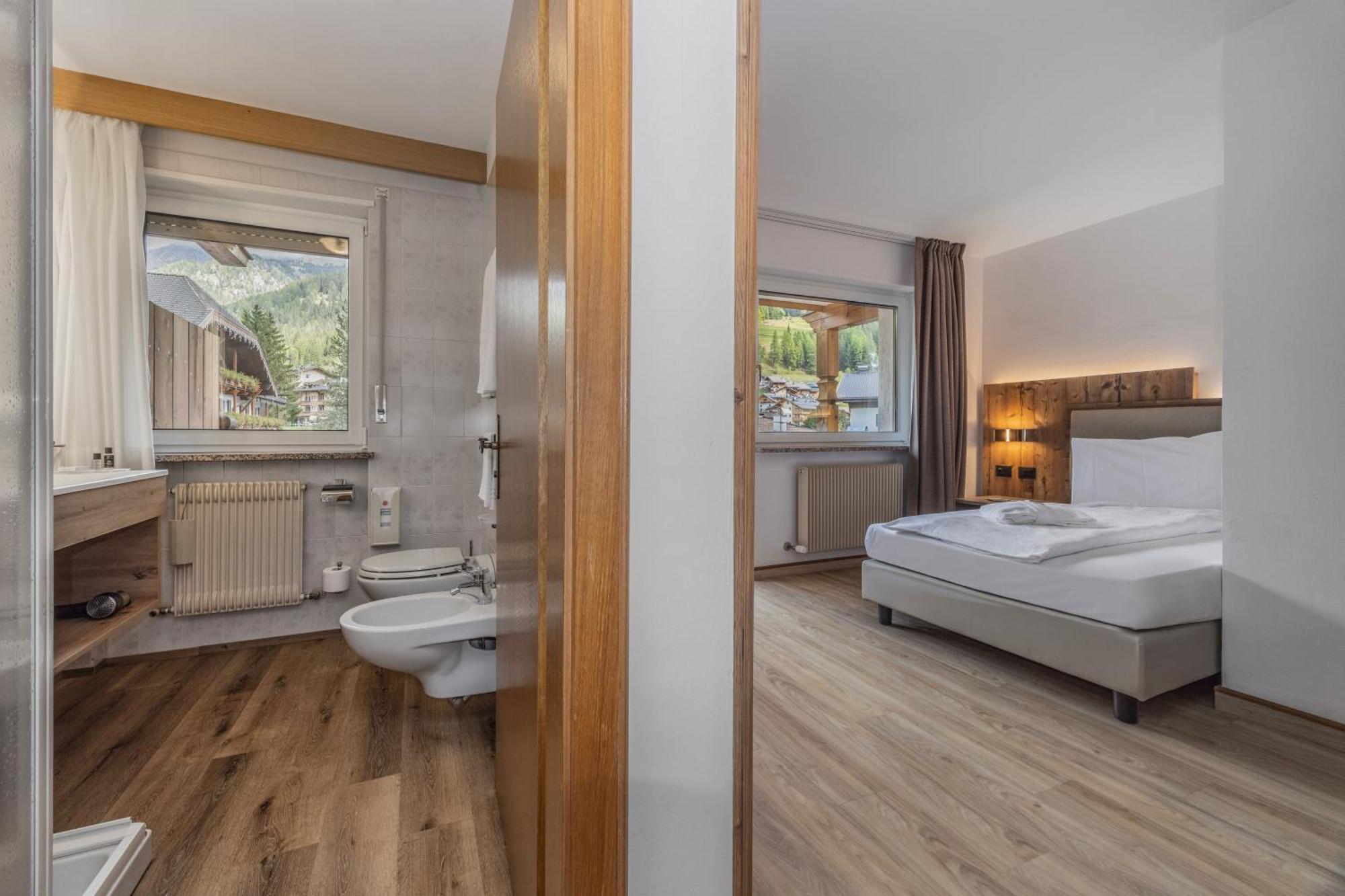 Hotel Ramon Campitello di Fassa Eksteriør billede