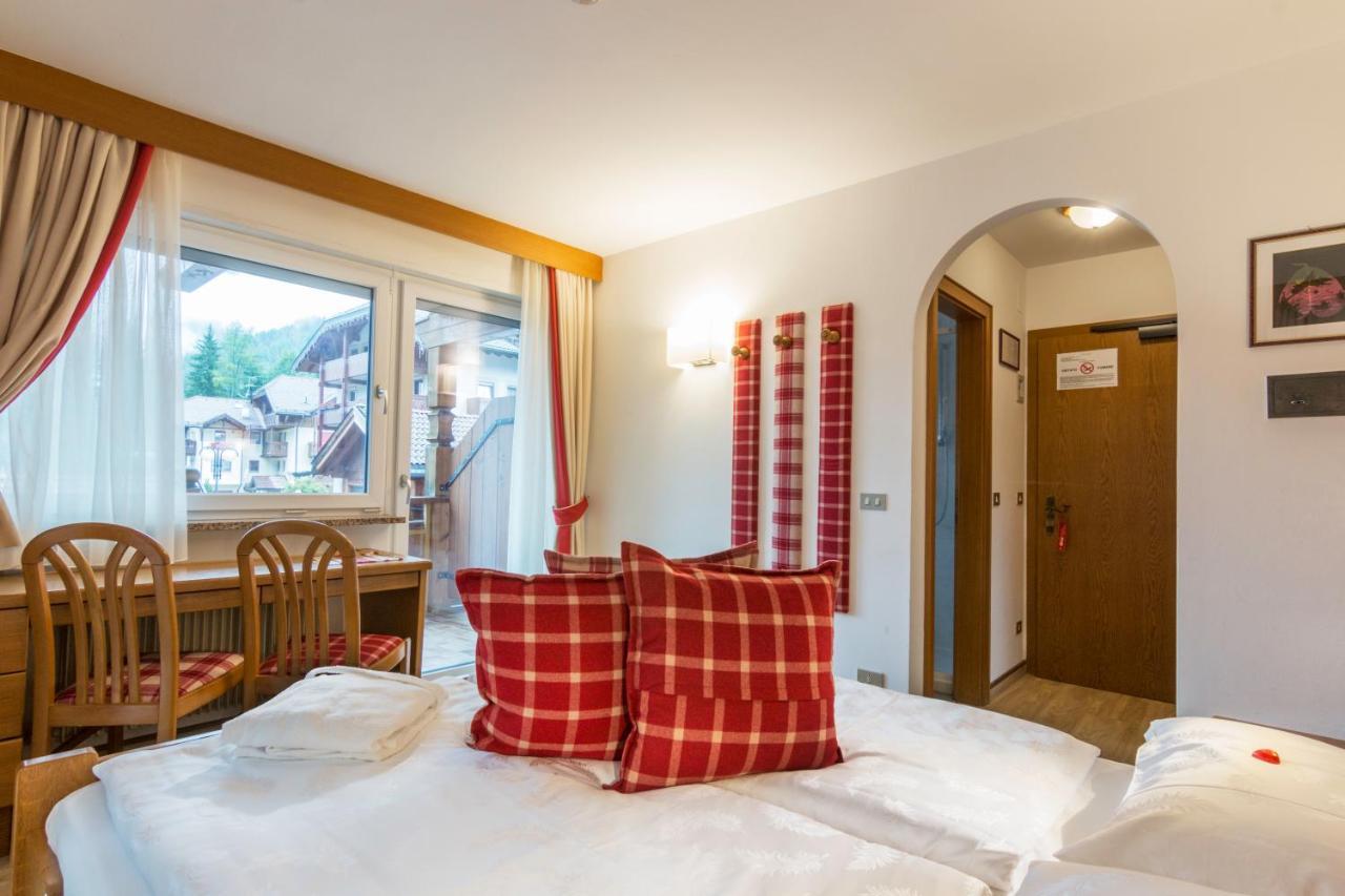 Hotel Ramon Campitello di Fassa Eksteriør billede